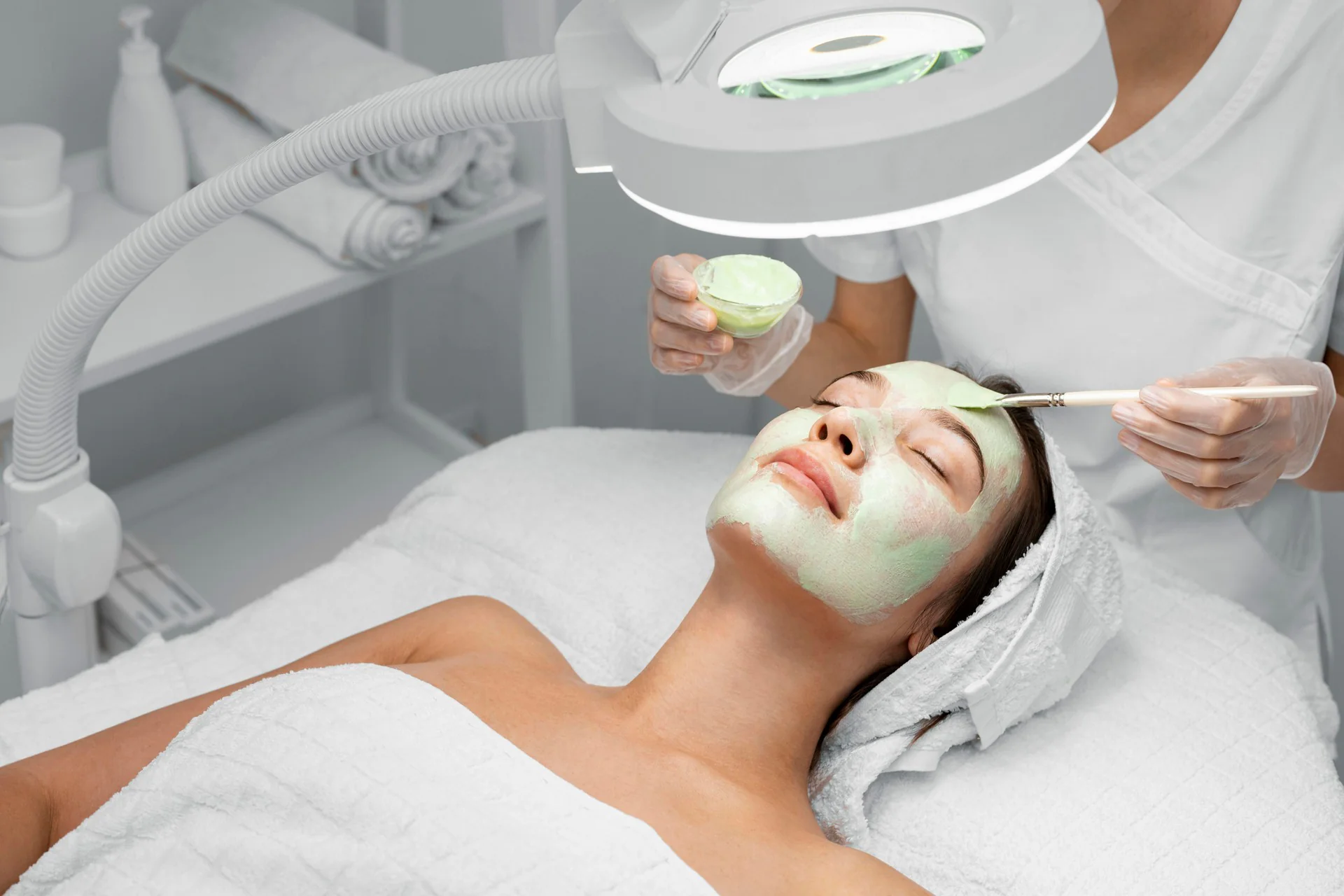 Grand Retinoid Therapy (Χημικό Peeling)